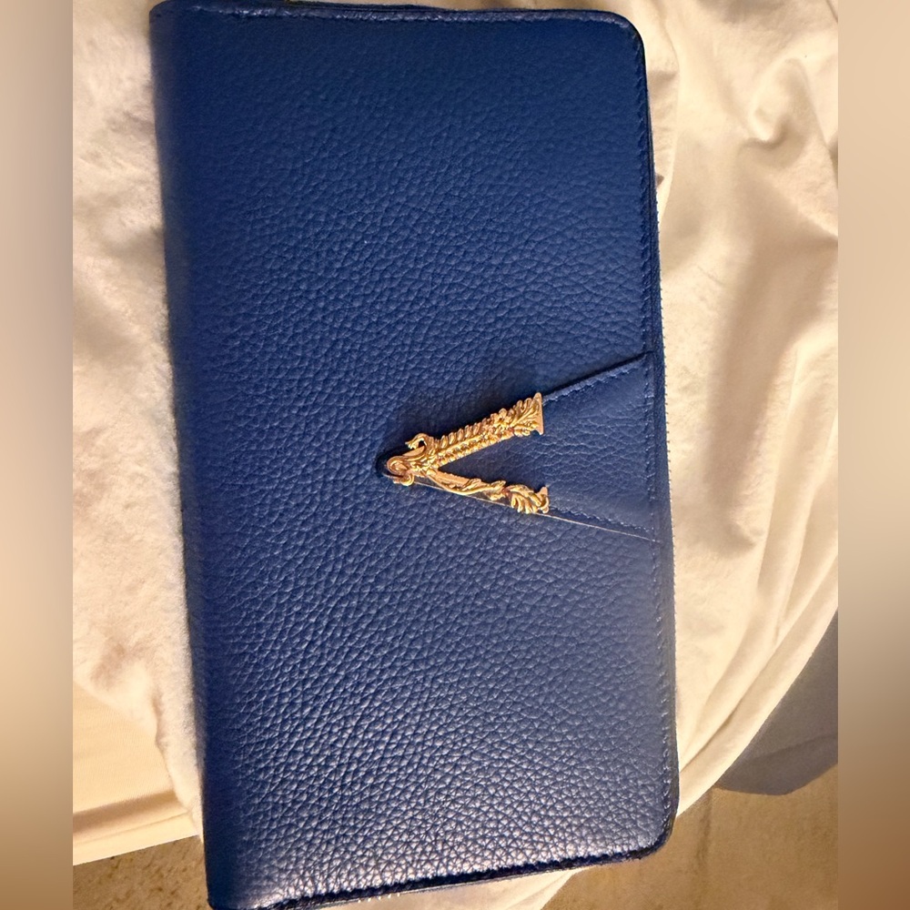 Versace Virtus Round Long Wallet